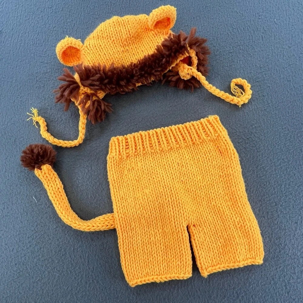 Handmade Unisex Baby Lion Costume Knit Hat and Shorts Set Orange Newborn Safari